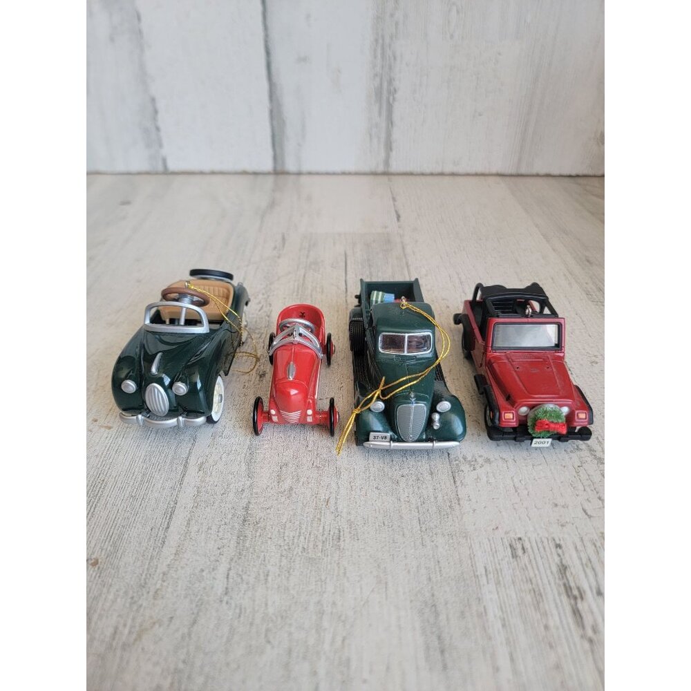 Hallmark metal vintage car ornament Xmas vehicle